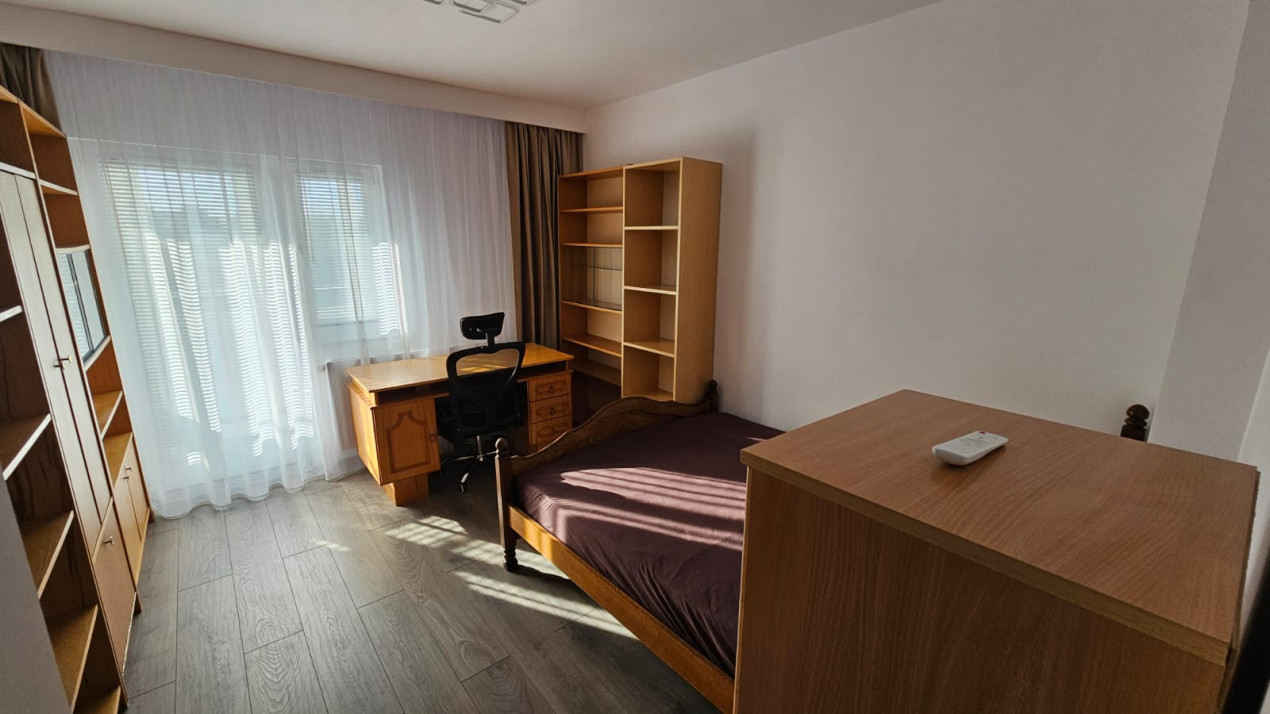 Apartament modern, renovat, 3 camere, zona spitalului de recuperare, Zorilor