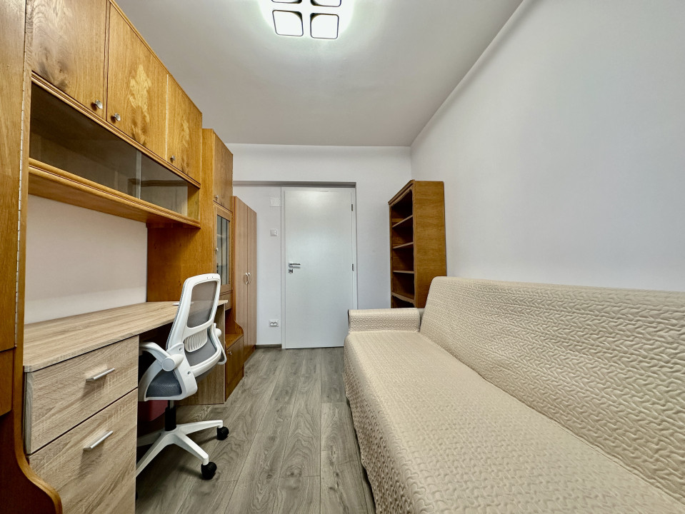 Apartament modern, renovat, 3 camere, zona spitalului de recuperare, Zorilor