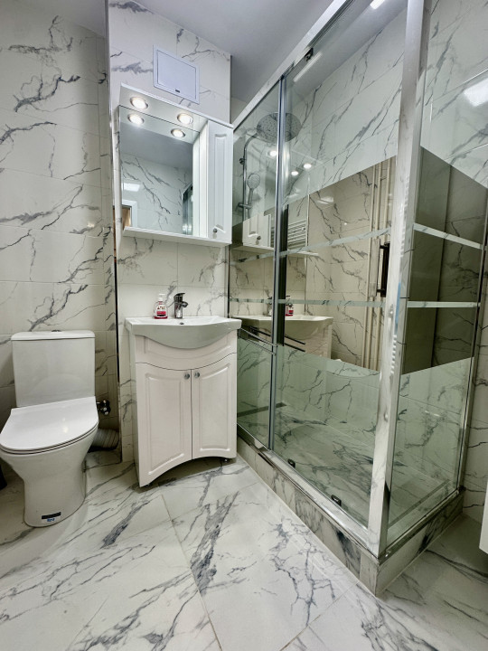 Apartament modern, renovat, 3 camere, zona spitalului de recuperare, Zorilor