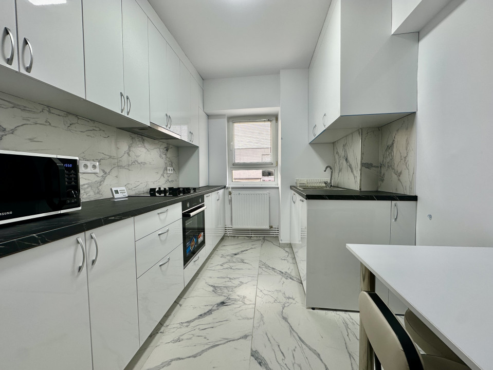 Apartament modern, renovat, 3 camere, zona spitalului de recuperare, Zorilor