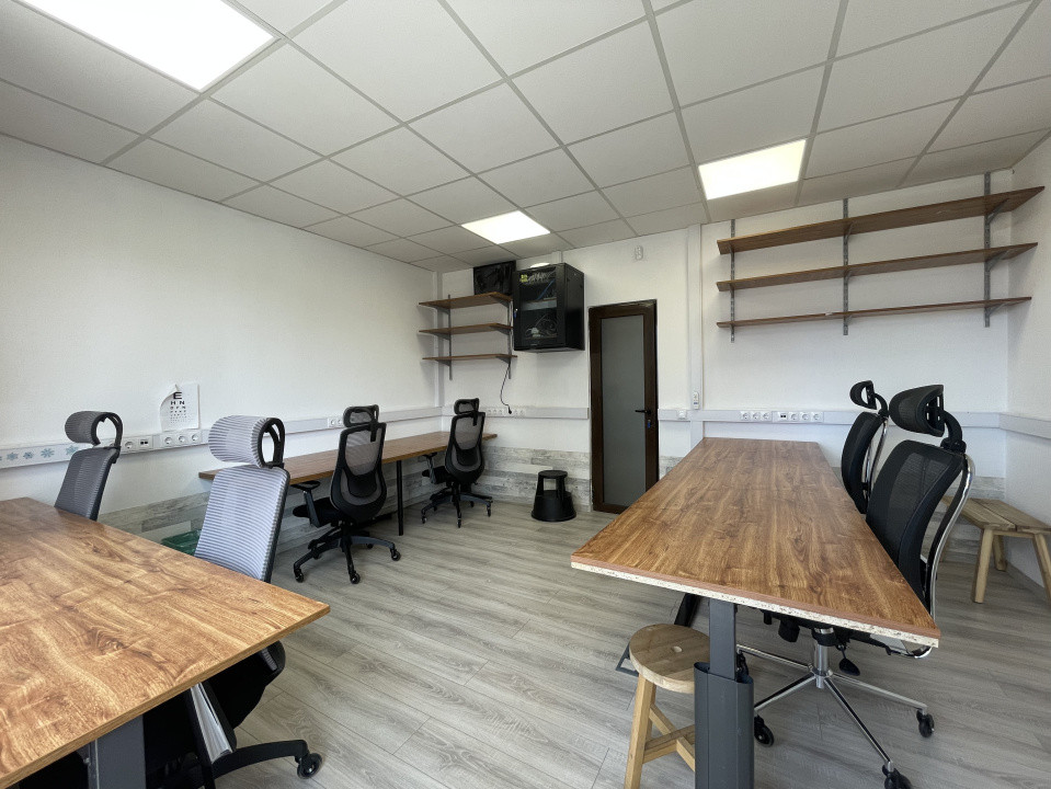 Cameră în spațiu birouri în Piața Cipariu