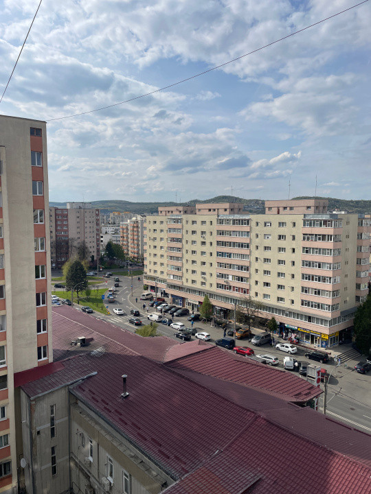 Garsonieră 28mp decomandată și balcon lângă Big
