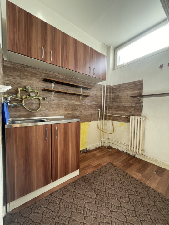 Garsonieră 28mp decomandată și balcon lângă Big