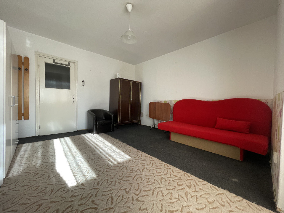Garsonieră 28mp decomandată și balcon lângă Big
