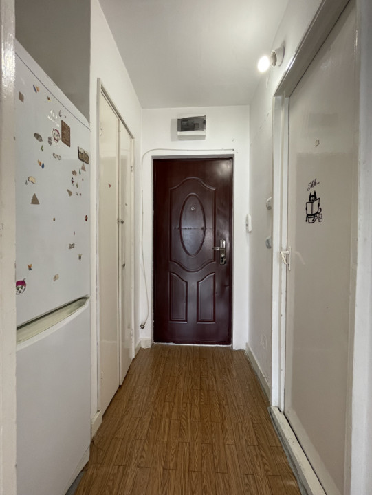 Garsonieră 28mp decomandată și balcon lângă Big