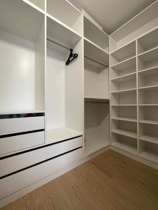 2 camere cu dressing și bucătărie decomandată în Viva City
