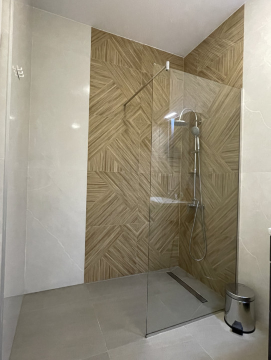 2 camere lângă complexul ERA și ICPIAF