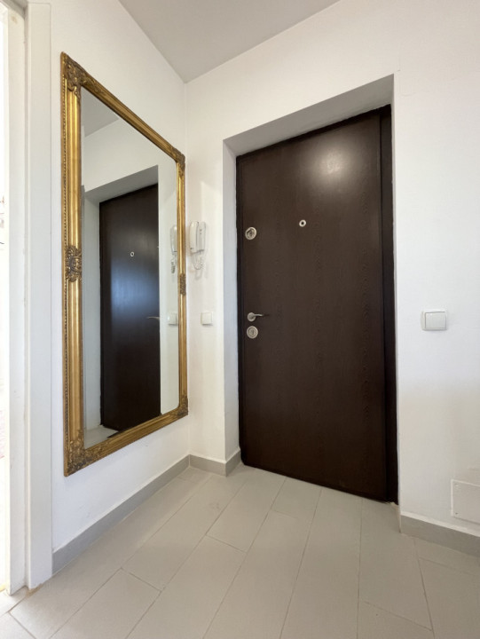 Închiriere apartament decomandat cu terasă și loc de parcare