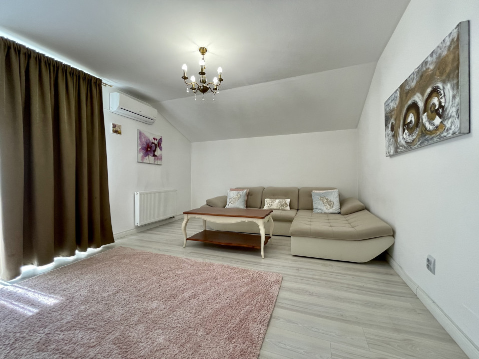 Închiriere apartament decomandat cu terasă și loc de parcare