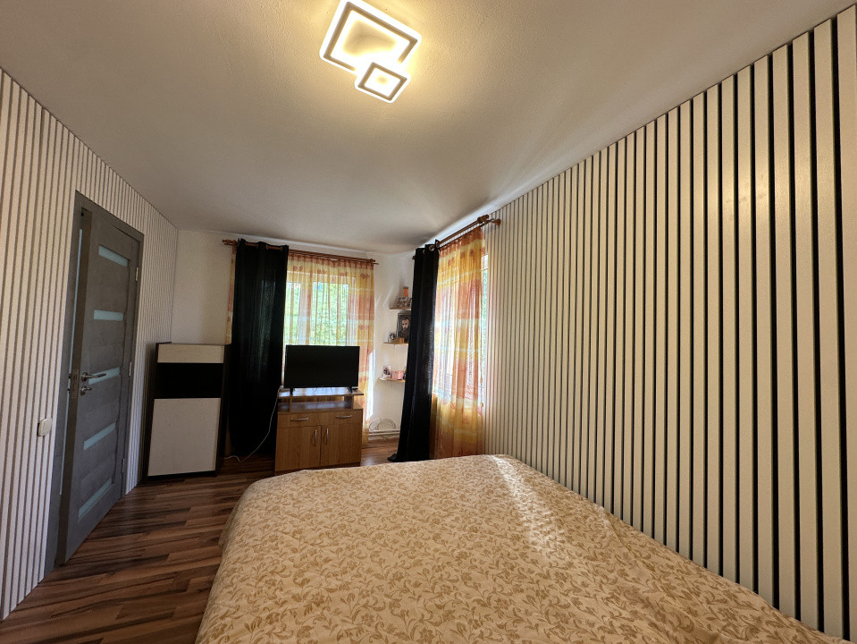 Casă spațioasă și modernă cu curte înierbată în Feleacu