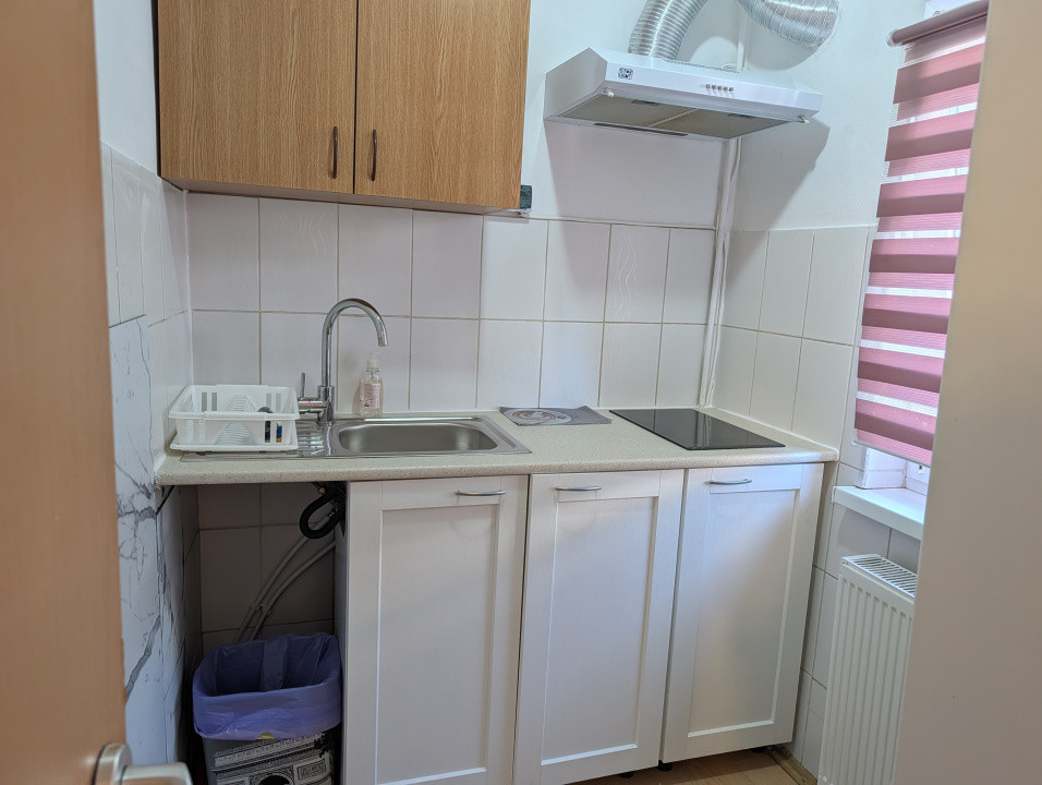 Garsoniera spatioasa in cartierul Plopilor