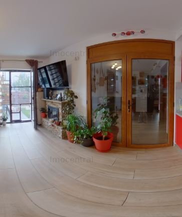 Casa individuala alipita cu priveliste, zona Polus / Vivo