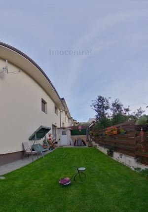 Casa individuala alipita cu priveliste, zona Polus / Vivo