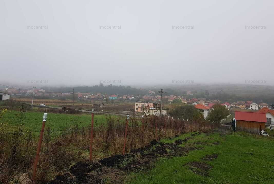 Teren Intravilan parcelabil, zona de case, Chinteni