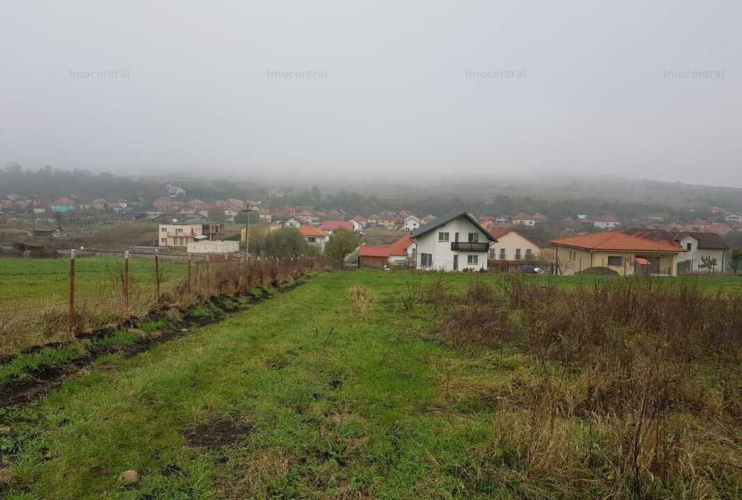 Teren Intravilan parcelabil, zona de case, Chinteni