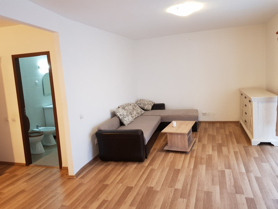 Apartament cu 2 camere, zona VIVO / Polus