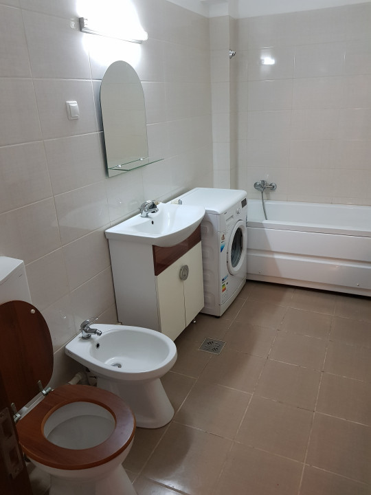 Apartament cu 2 camere, zona VIVO / Polus