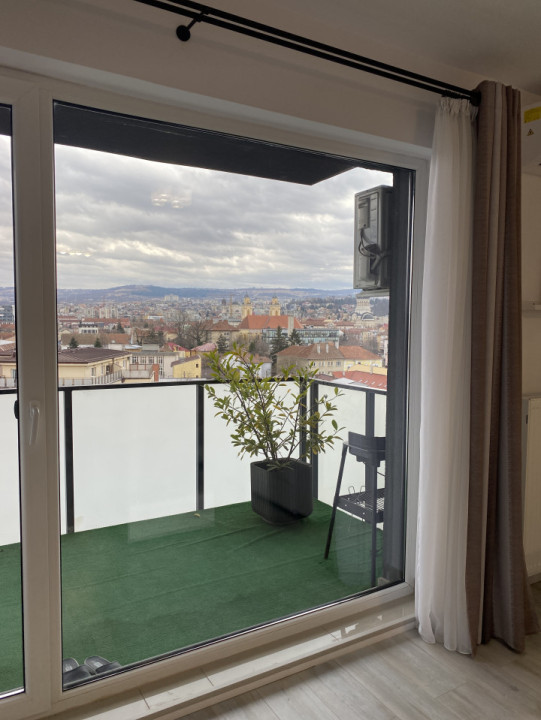 Apartament 3 camere de LUX cu terasa, BBQ, spatios si luminos -  Centru