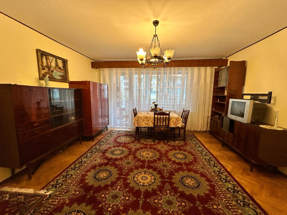 Apartament de vanzare cu 3 camere, zona Kaufland, Manastur, Cluj-Napoca