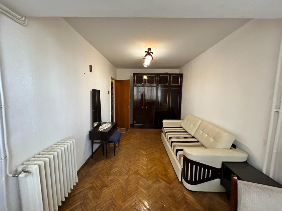 Apartament de vanzare cu 3 camere, zona Kaufland, Manastur, Cluj-Napoca