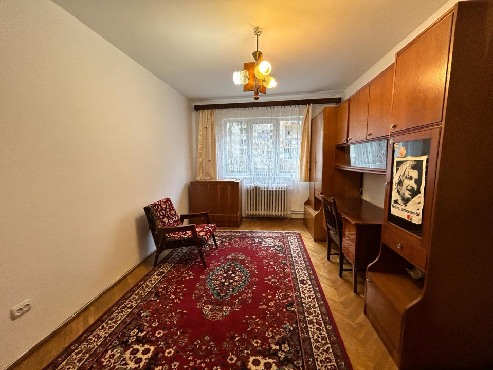 Apartament de vanzare cu 3 camere, zona Kaufland, Manastur, Cluj-Napoca