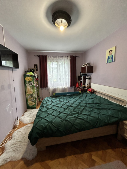 Apartament de vanzare 3 camere, zona scoala Octavian Goga, Manastur ,Cluj-Napoca