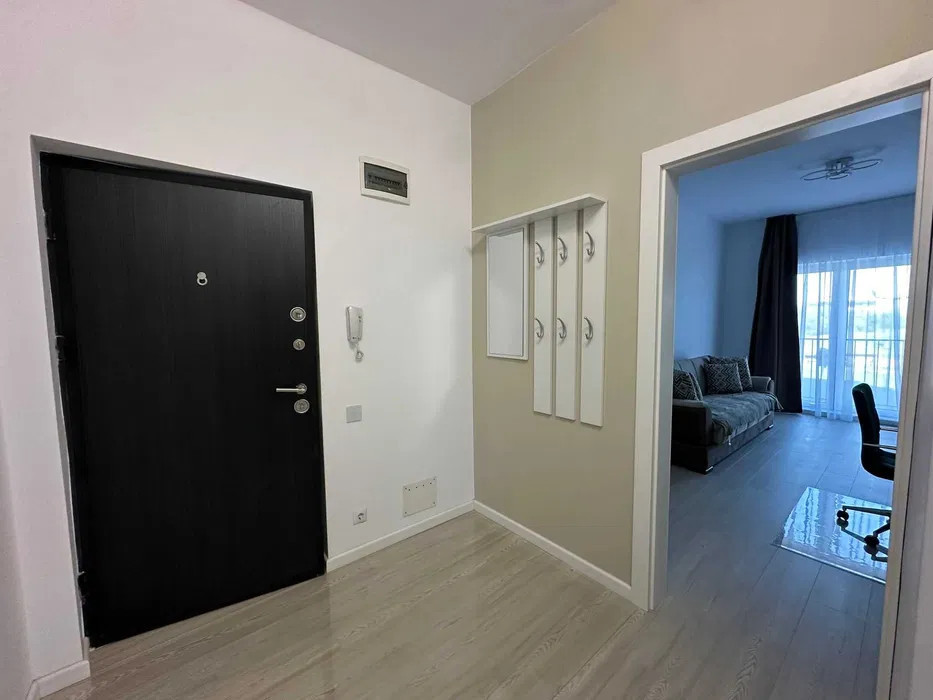 Apartament cu 3 camere si terasa de 100mp, zonă liniștită