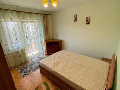 Închiriere apartament 3 camere - 80 mp în Mărăști, strada Gorunului