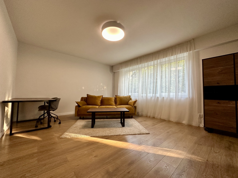 Apartament modern, 2 camere decomandate, zona liniștită, aproape de centru