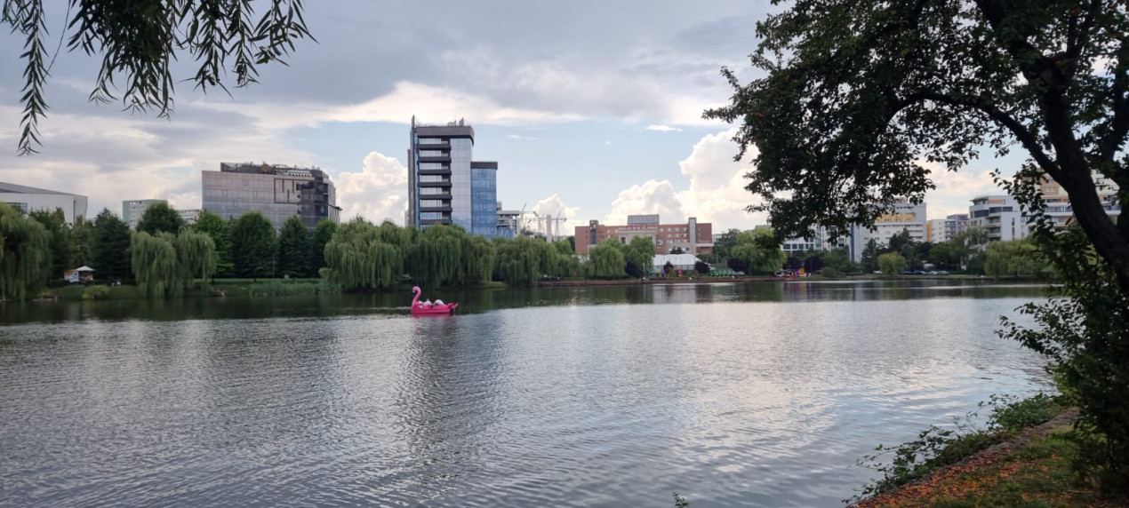 Teren, vedere spre Lacul Gheorgheni - Iulius Mall