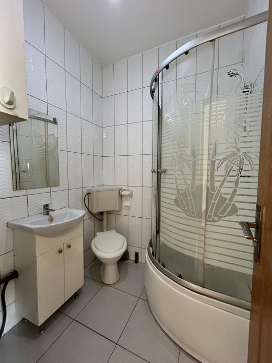 Apartament 2 camere de vanzare, str.Gheorghe Doja, Floresti, 