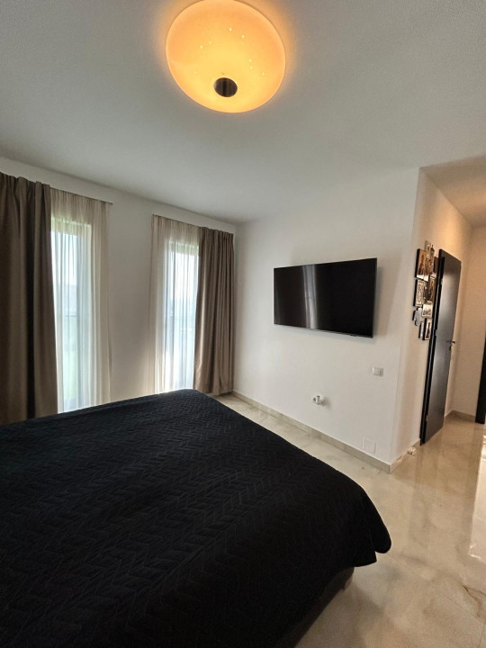 Apartament de vanzare tip penthouse cu 3 camere si terasa , Floresti