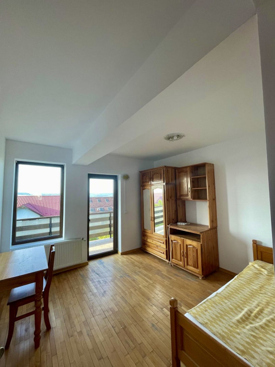 Apartament cu 3 camere de închiriat în cartierul Europa