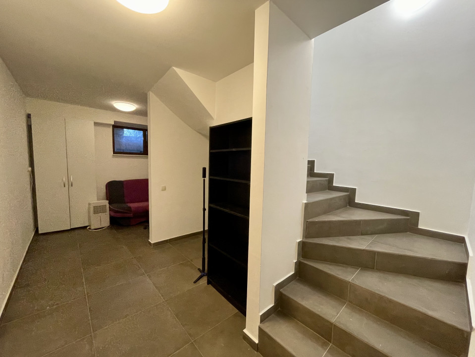 Duplex spațios complet mobilat cu teren de 300mp