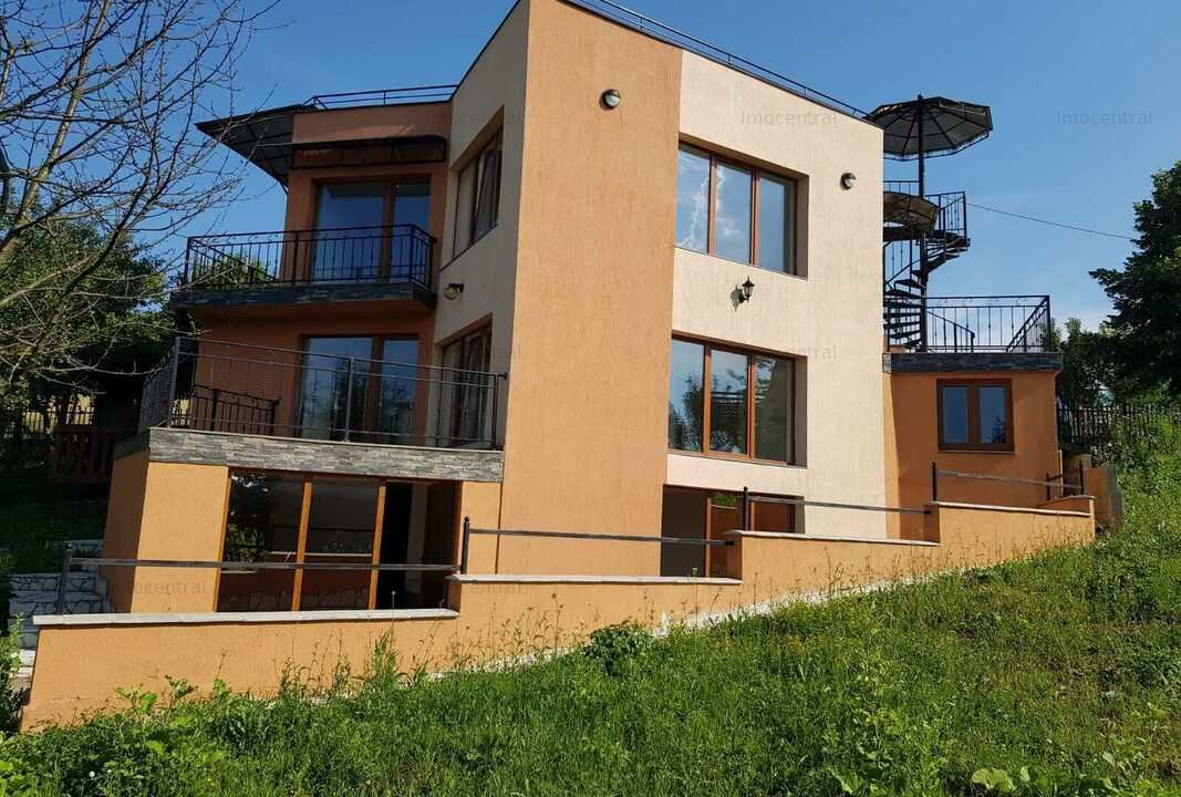 Casa in Sannicoara, zona cu priveliste