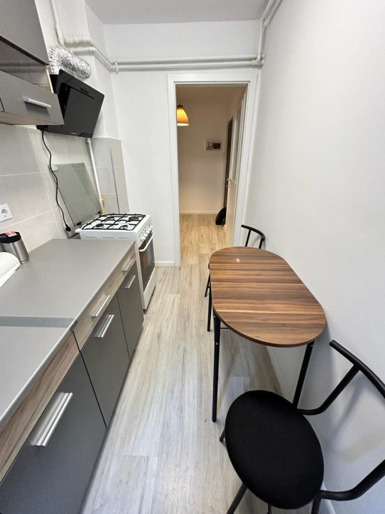 Apartament de inchiriat cu 2 camere, zona McDonald s , Manastur, Cluj-Napoca