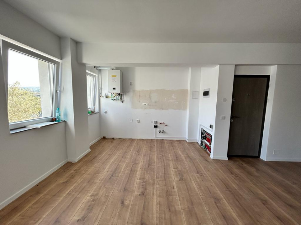 Apartament de inchiriat cu 3 camere, Valea Chintaului, zona Auchan Iris, Cluj