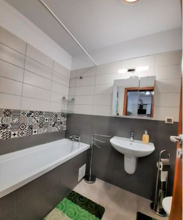 Apartament cu 3 camere, mobilat si utilat modern, în Viva City