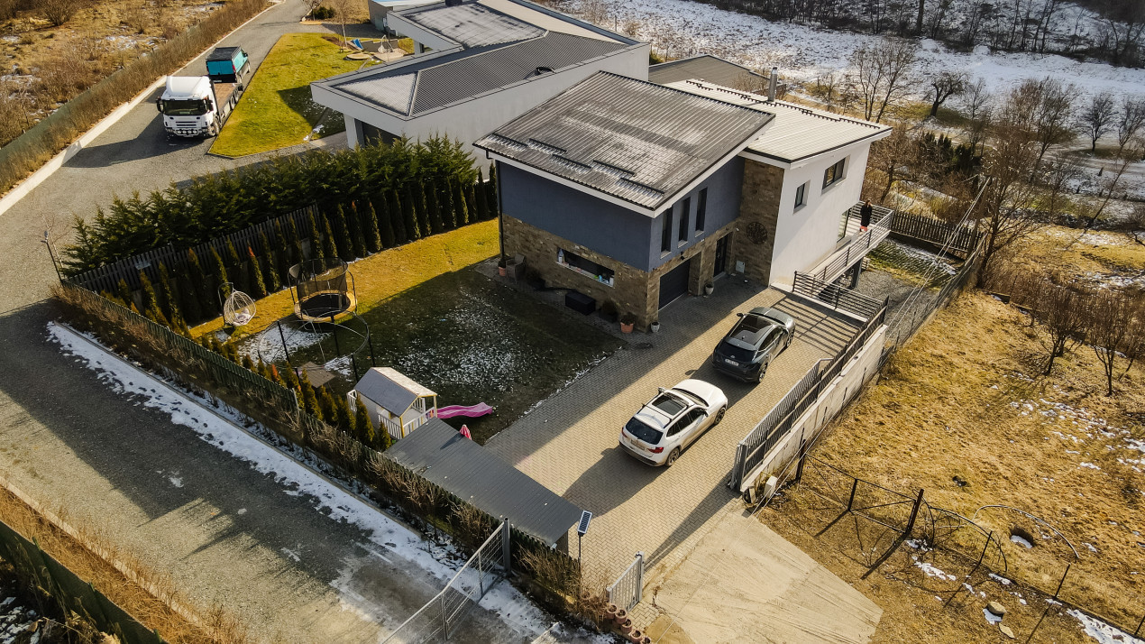 Casa perfectă: apusuri magice și curte spațioasă, Feleacu, la marginea pădurii
