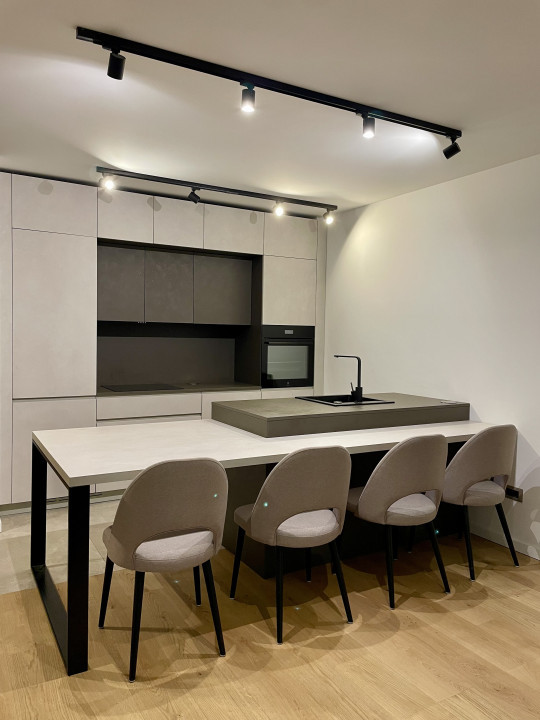 Apartament 2 camere, dressing și balcon 11mp