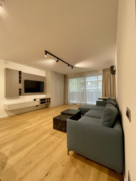 Apartament 2 camere, dressing și balcon 11mp