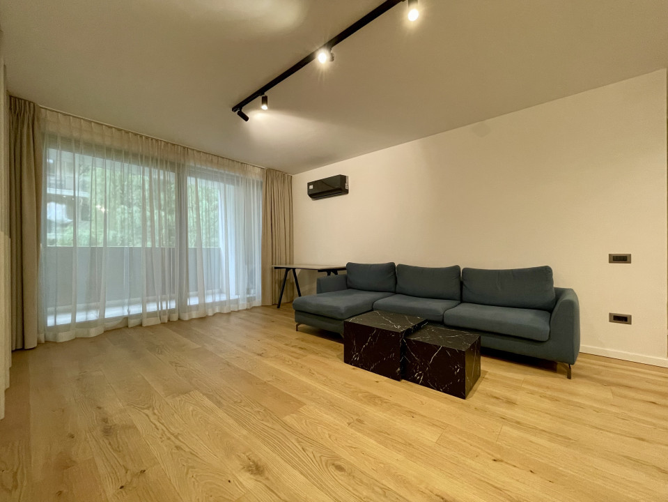 Apartament 2 camere, dressing și balcon 11mp