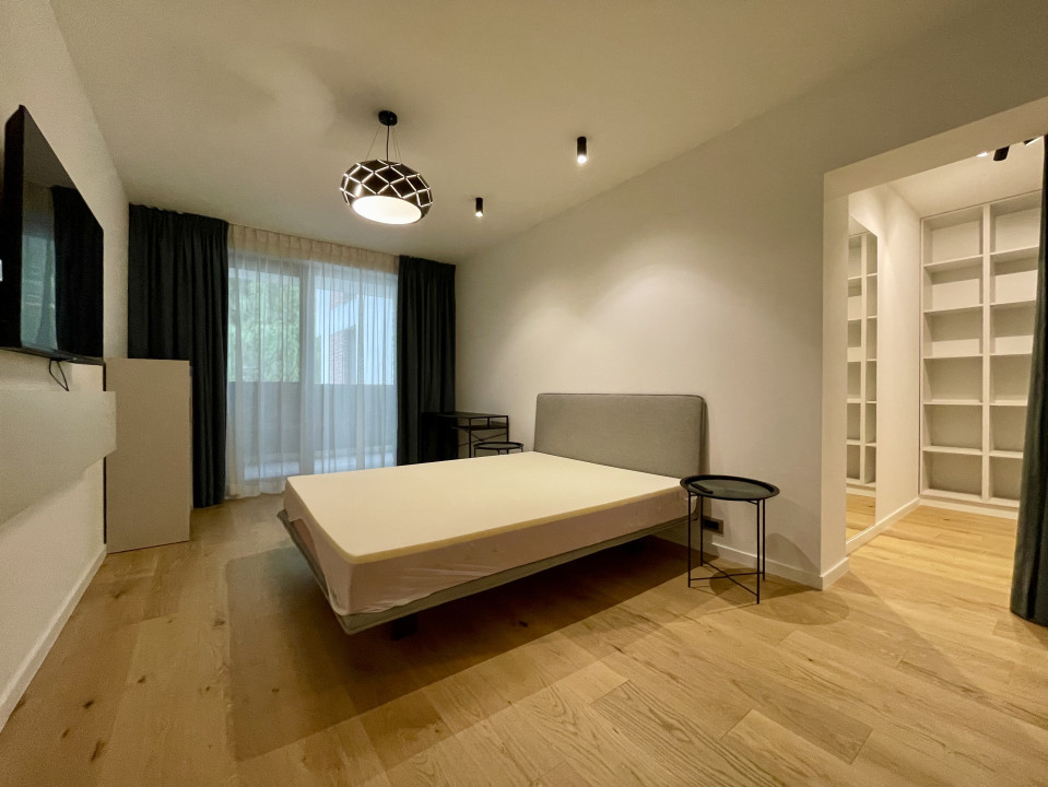 Apartament 2 camere, dressing și balcon 11mp