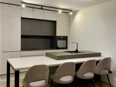 Apartament 2 camere, dressing și balcon 11mp