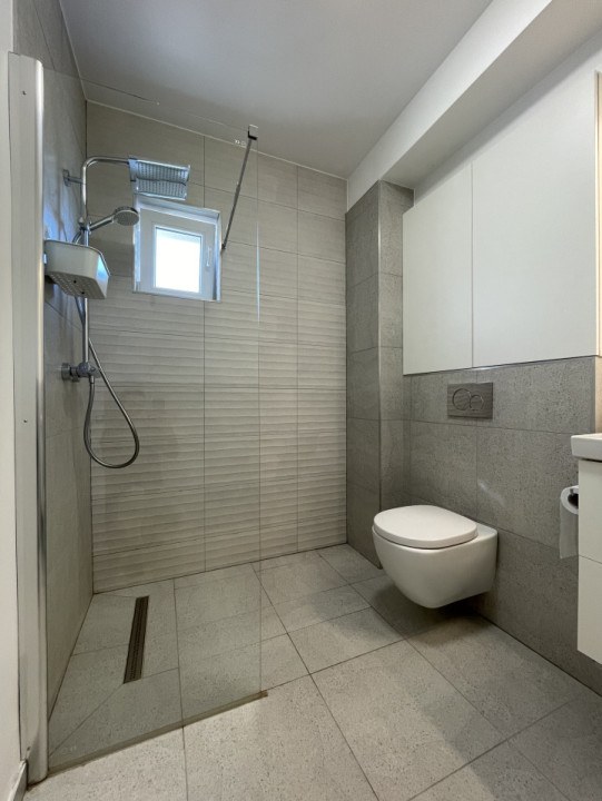 Închiriere 3 camere, 70mp, dormitor cu baie proprie