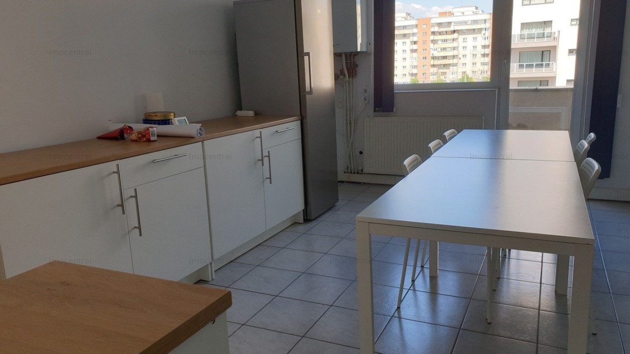 Spațiu birouri 200 mp + terasa 30 mp + 2 parcări