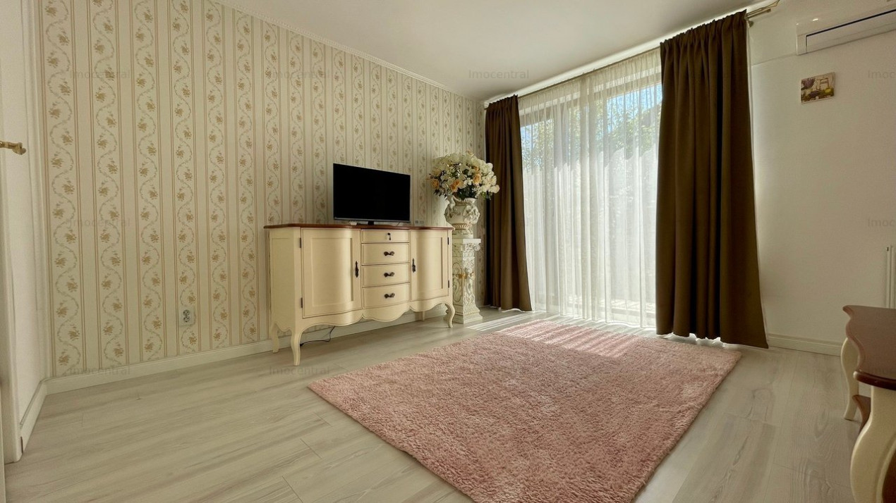 Inchiriere apartament ultrafinisat cu terasa si loc de parcare