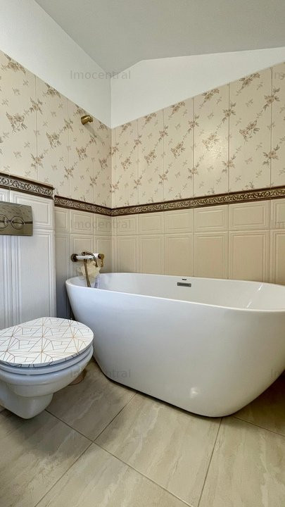 Inchiriere apartament ultrafinisat cu terasa si loc de parcare