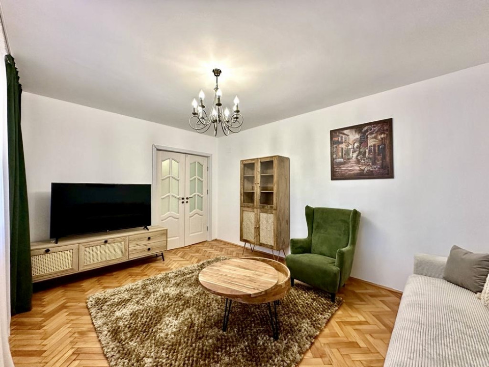 Apartament 3 camere – 78 mp – Brâncuși – renovat complet – 950 €/lună