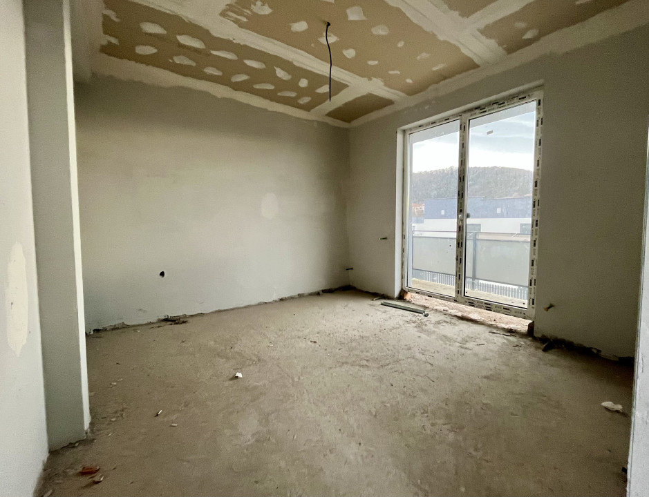 Duplex cu 3 dormitoare și curte proprie în Florești-zona Magnoliei